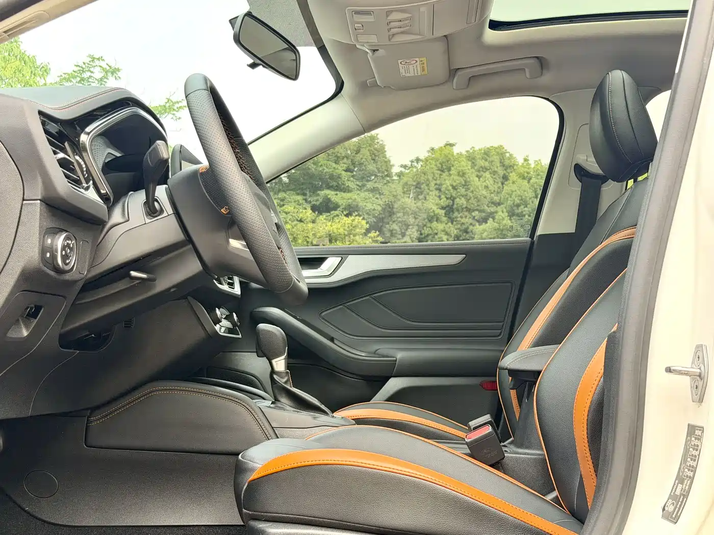 Ford Focus 2023 2022 Sedan EcoBoost 180 Auto Speed Edition