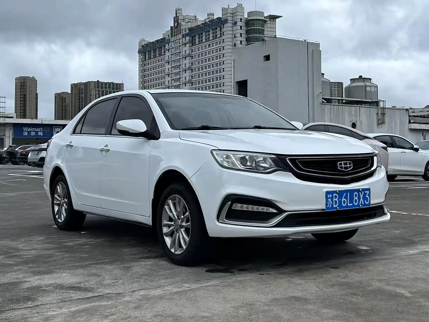 Photo 3 - Geely Vision