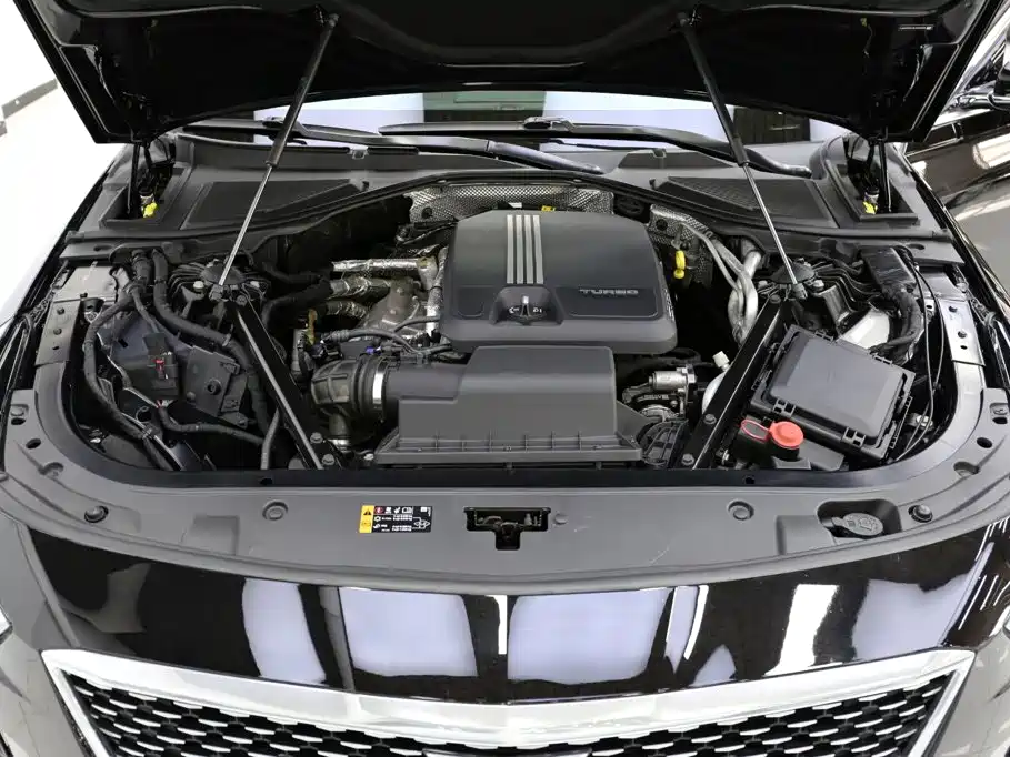 Фото 26 - Cadillac CT6