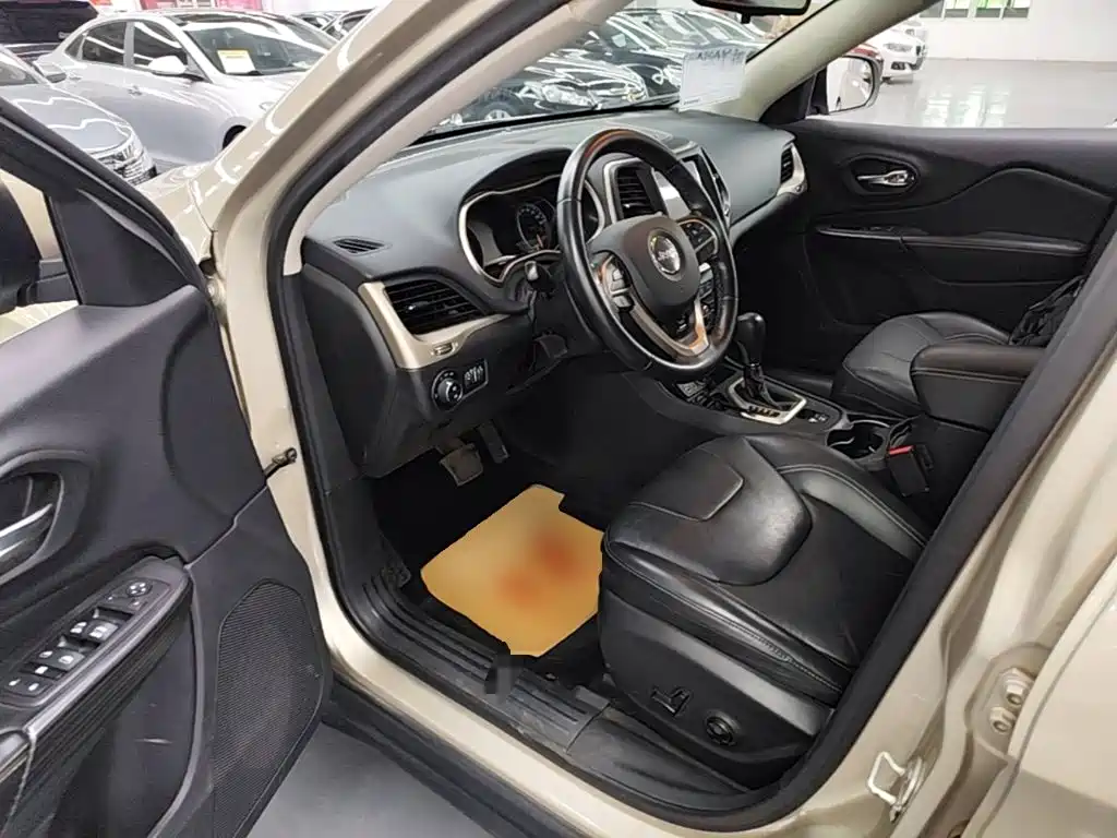 Jeep Cherokee 2018 2017 2.0L Superior Edition