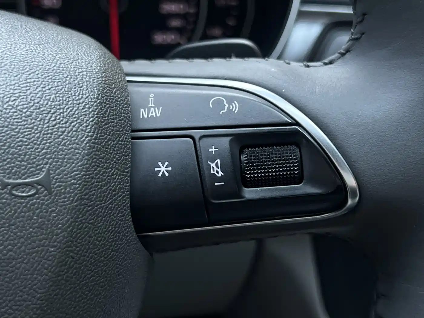 Audi A6L 2012 TFSI Comfort фото 9