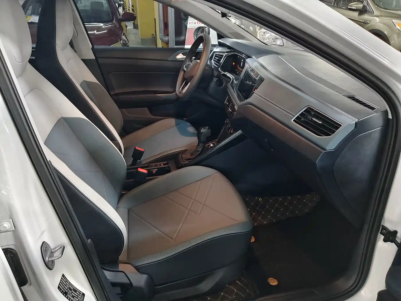 Фото 9 - Volkswagen Lavida