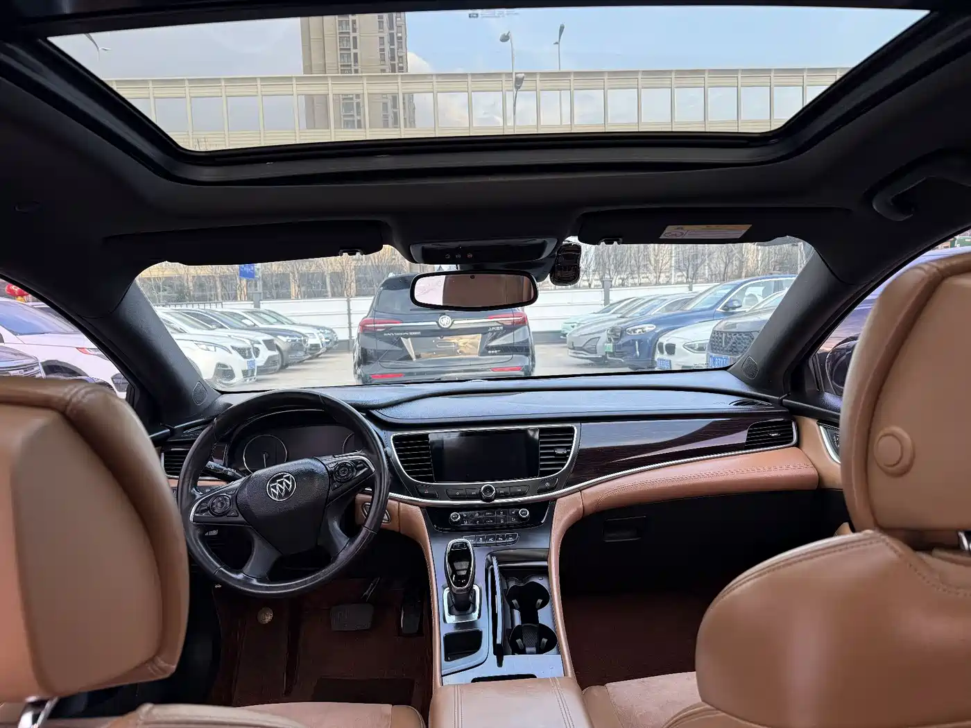 Buick LaCrosse 2018 Model 20T Luxury Edition фото 4
