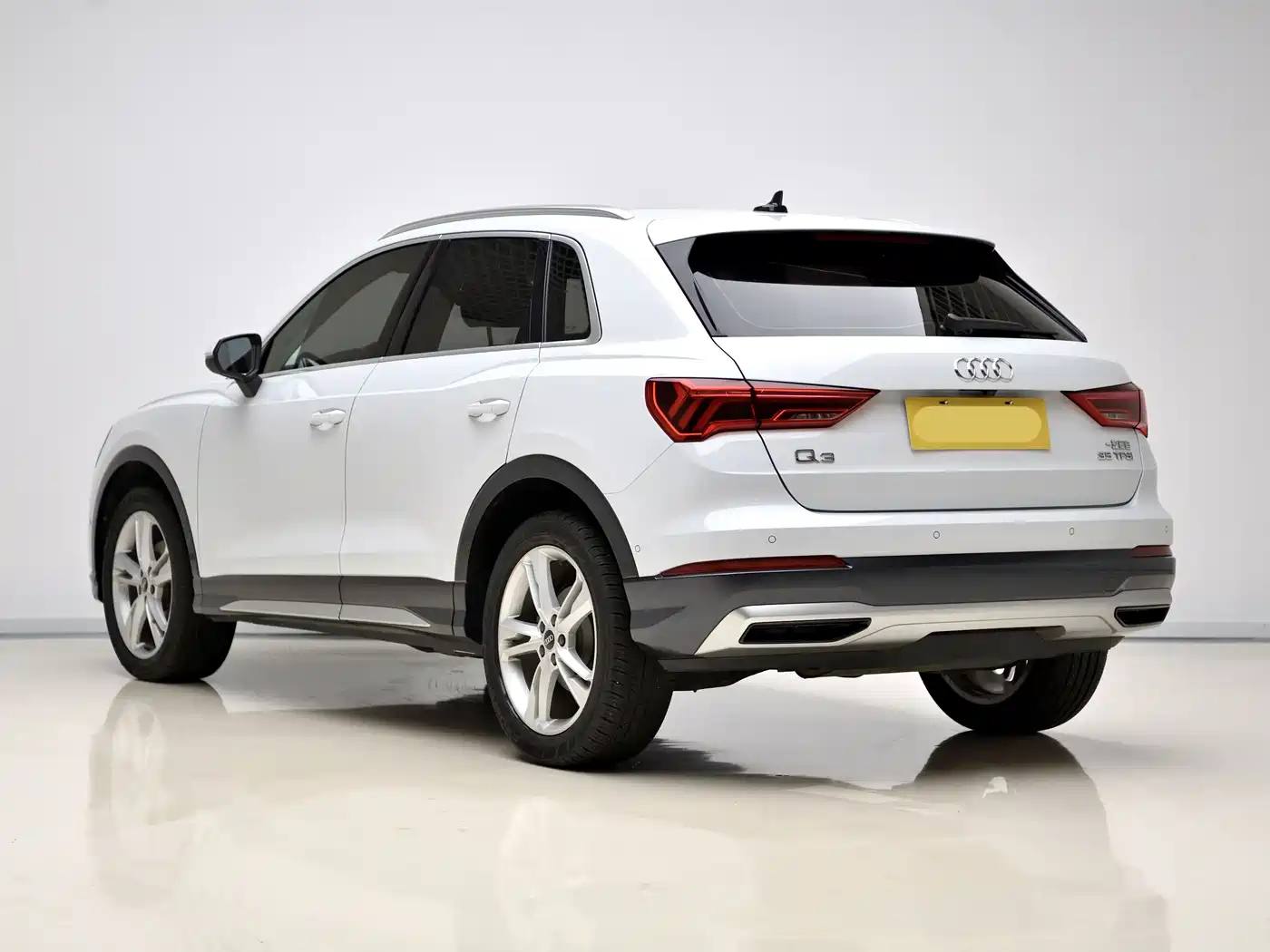 Фото 3 - Audi Q3