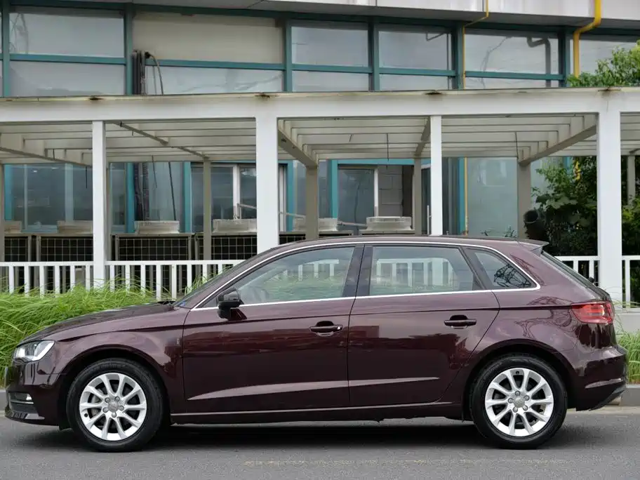 Фото 2 - Audi A3