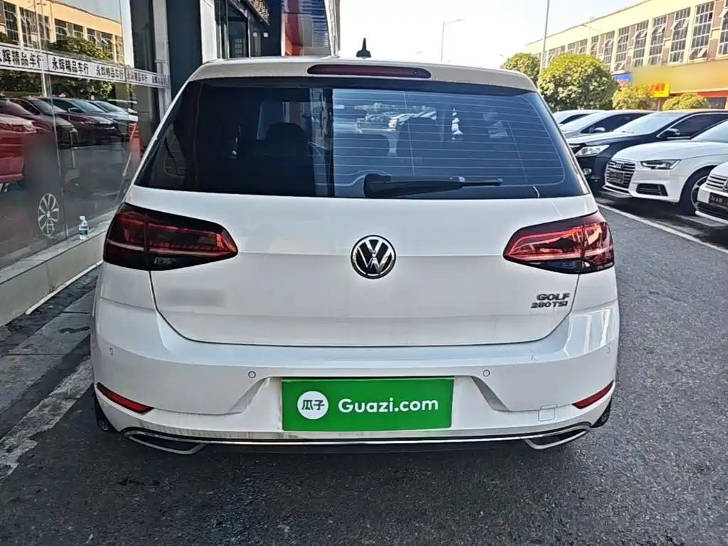 Фото 6 - Volkswagen Golf