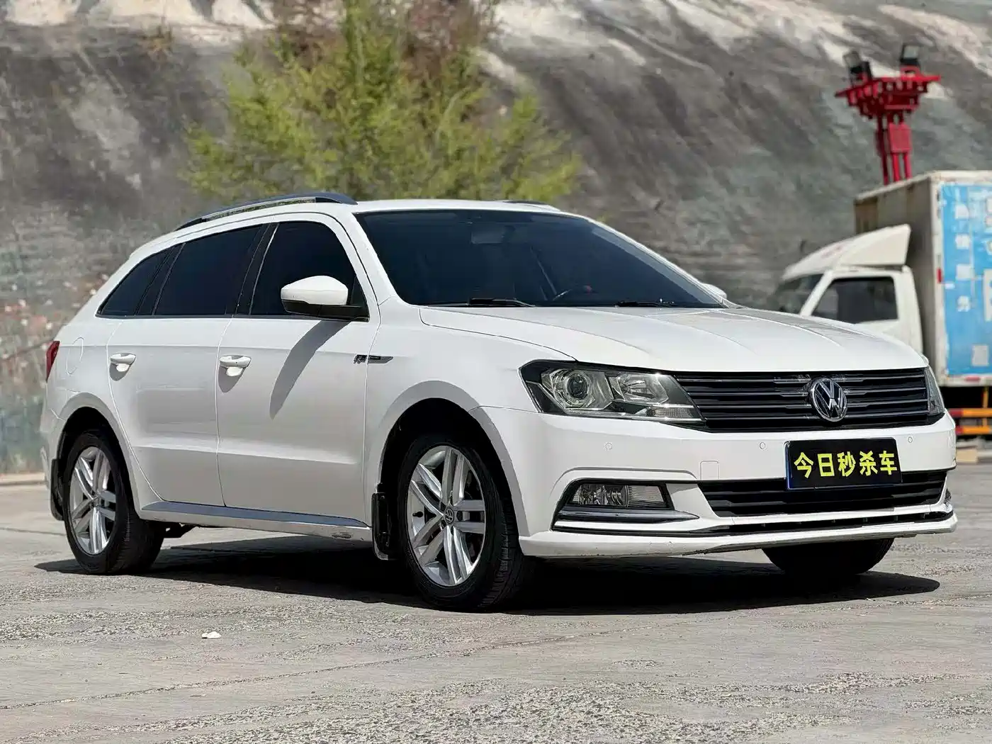 Volkswagen Lavida Tour 2017 180TSI DSG Comfort Edition