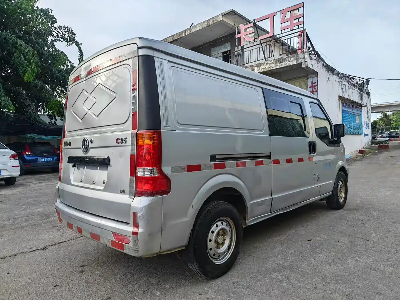 Dongfeng Xiaokang DFSK C35 2021 2019 1.5L Basic Type II Hatchback China VI DK15