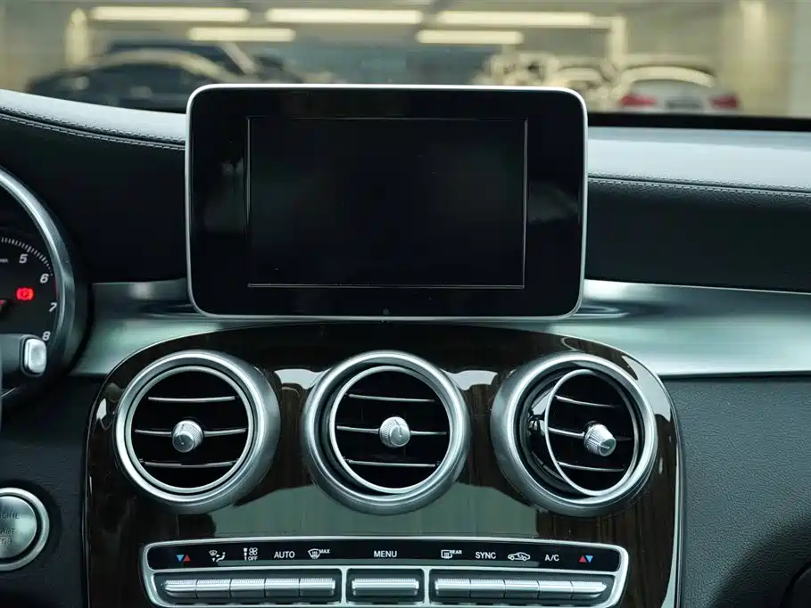 Mercedes-Benz GLC 2019 GLC 260 L 4MATIC Dynamic фото 17