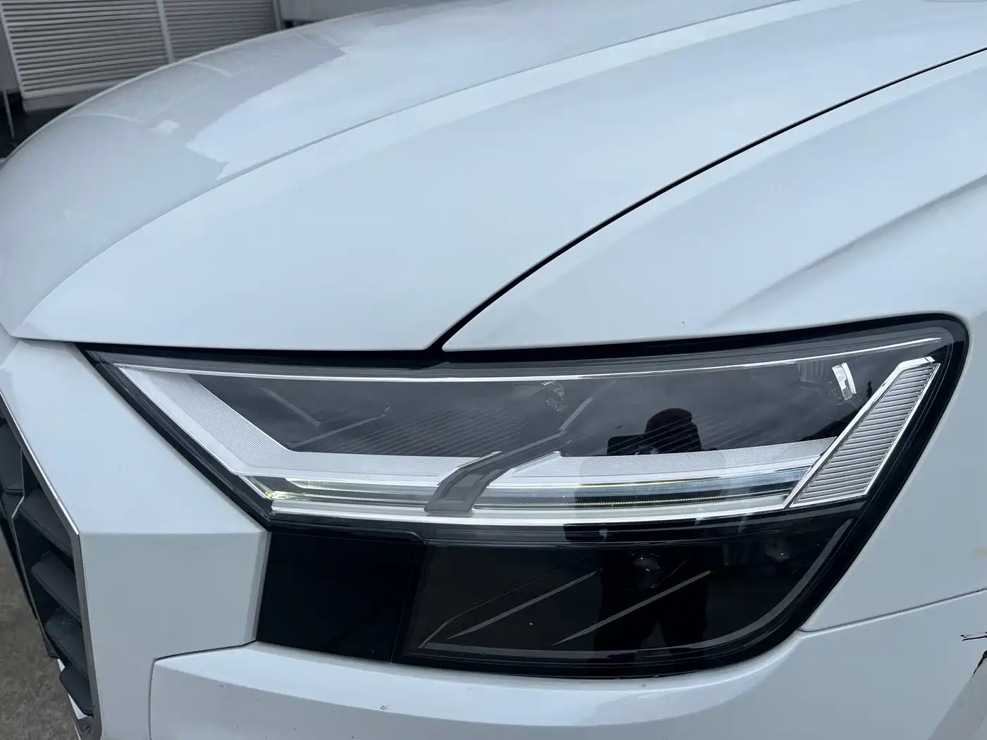Photo 16 - Audi Q8