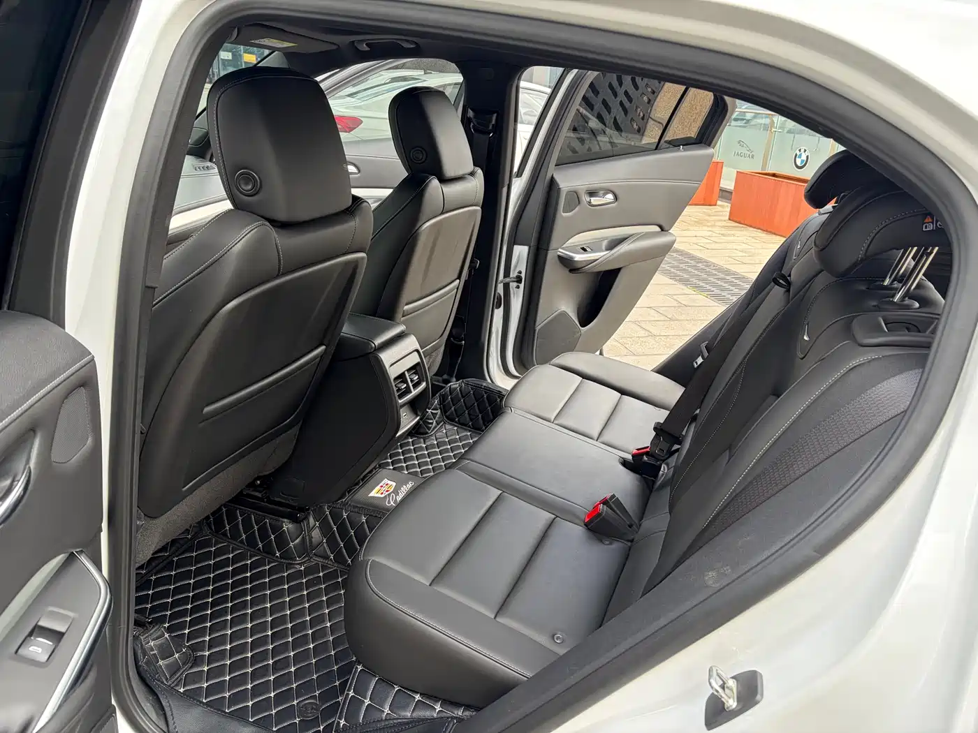 Cadillac XT4 2018 28T FWD Leading Edition фото 8