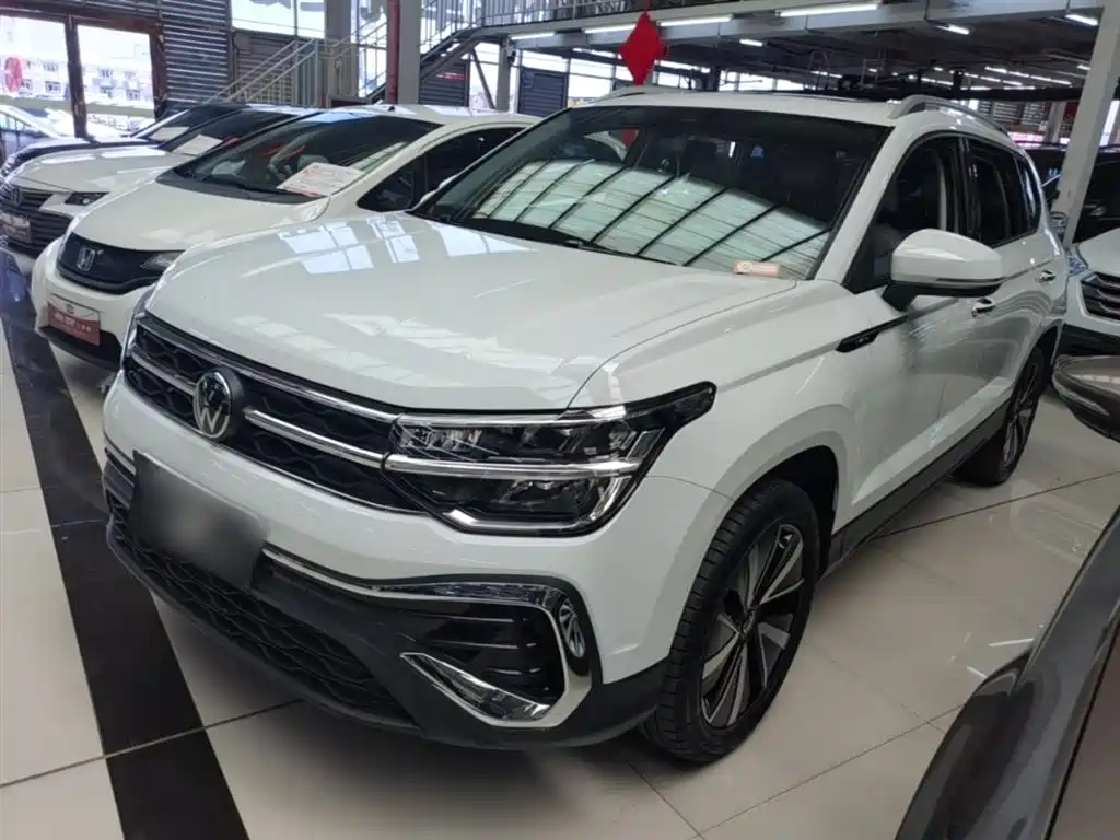 Volkswagen Tharu 2023 300TSI 2WD Bright Moon Edition