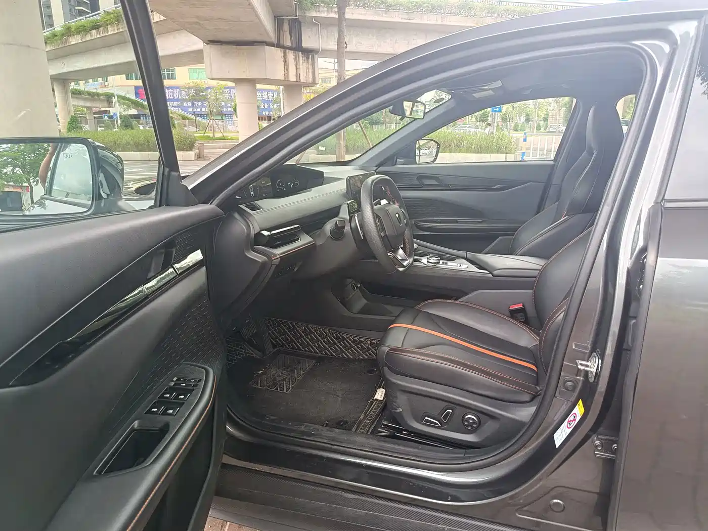 Changan UNI-V 2022 2022 1.5T Smart Pilot Edition