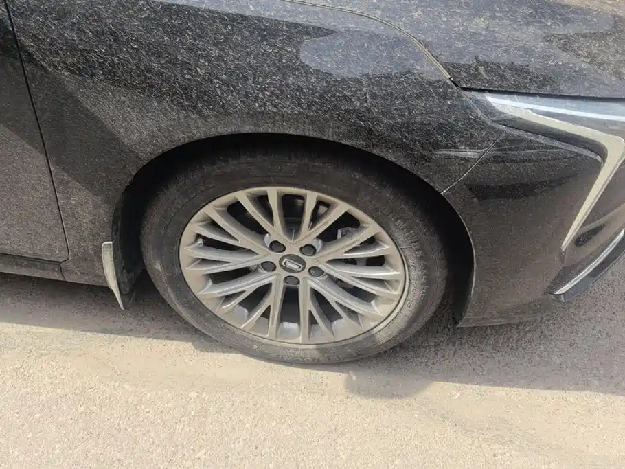 Besturn B70 2025 2025 Dragon Glory Edition 1.5T Premium