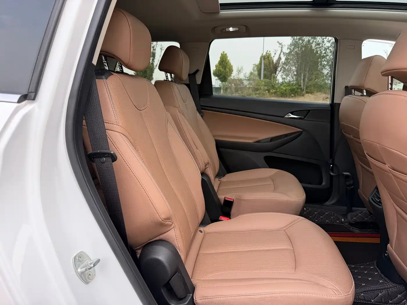 Buick GL6 2022 2021 323T Mild Hybrid Connected Luxury