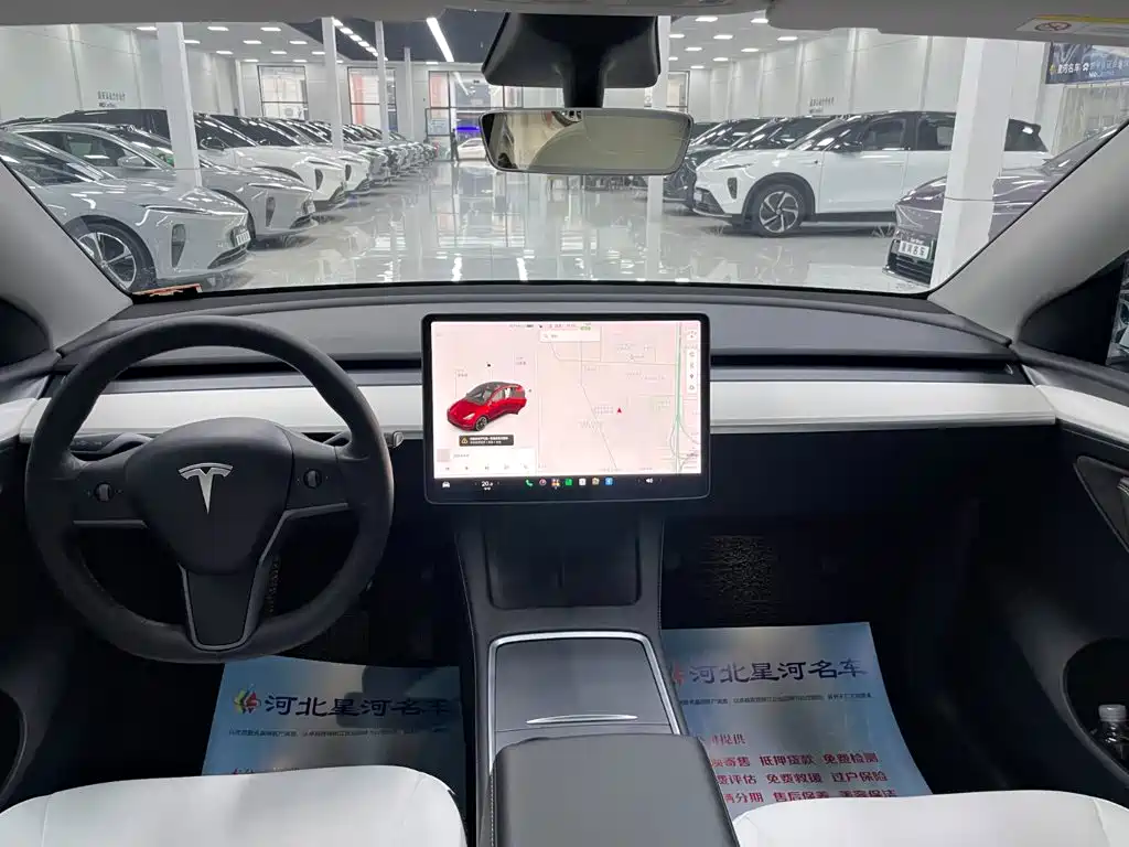 Фото 11 - Tesla Model Y