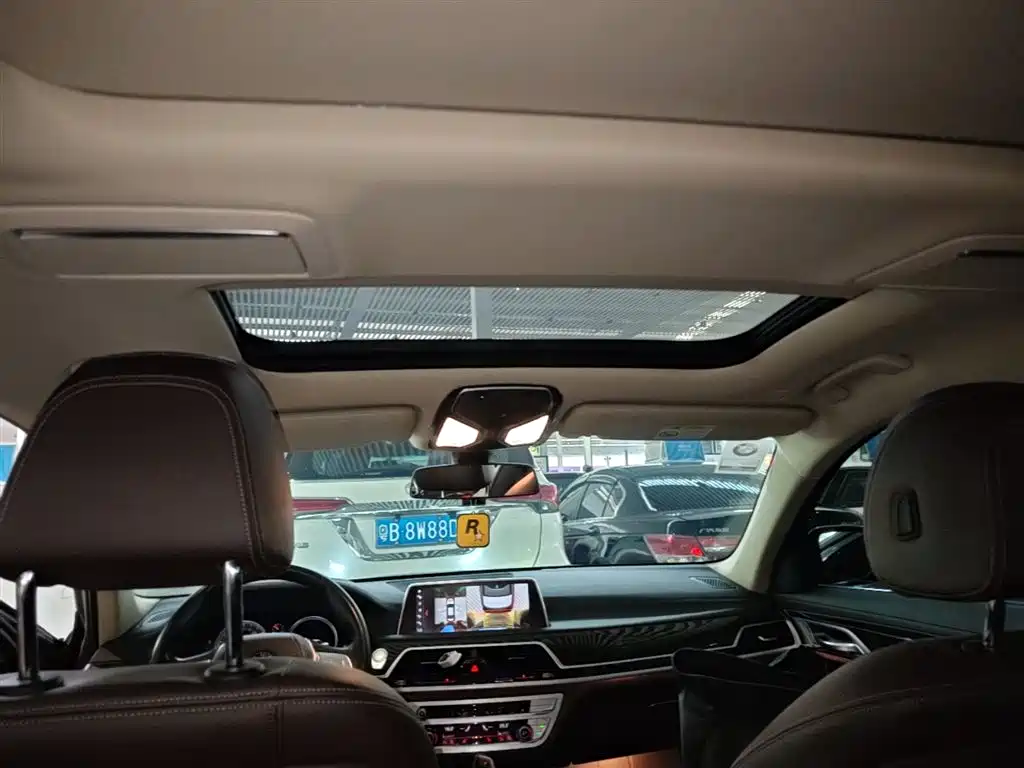 BMW 7 Series 2018 730Li Leading Type Excellence Package фото 18