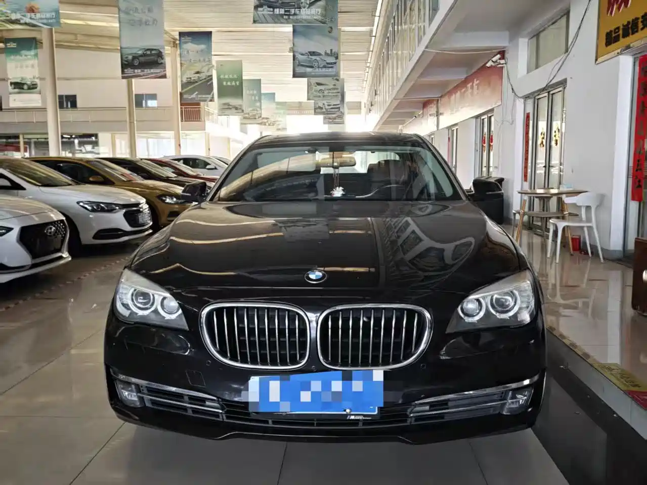 BMW 7 Series 2013 Model 740Li Leading фото 2