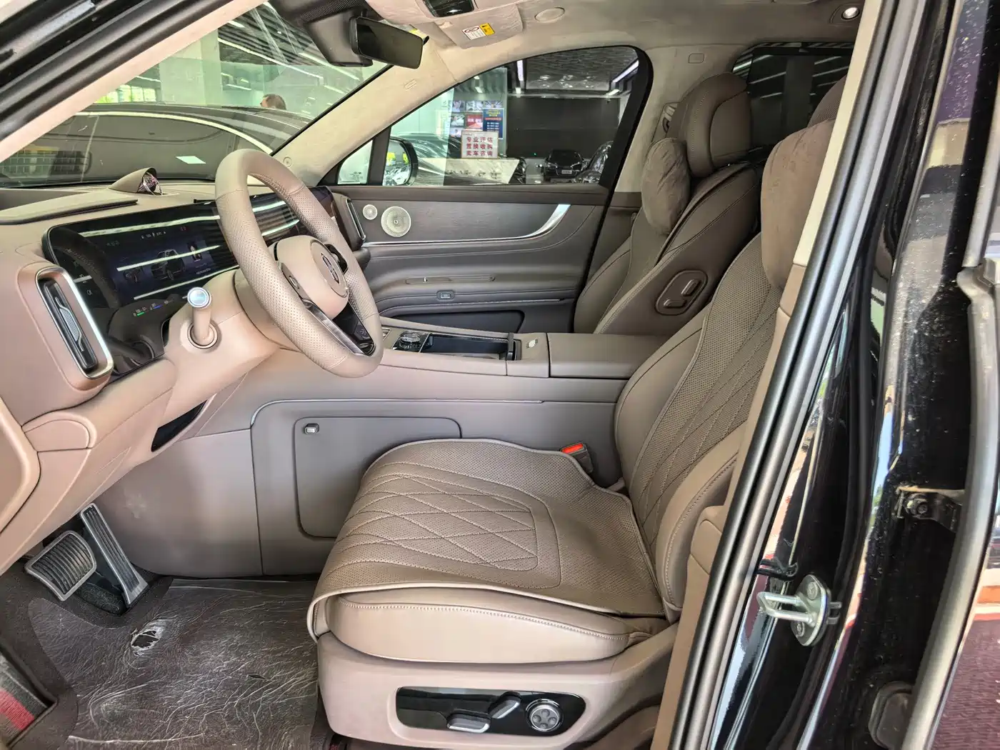 AITO Wenjie AITO M9 2024 2024 Model Extended Range Ultra Edition 52kWh 5-Seater