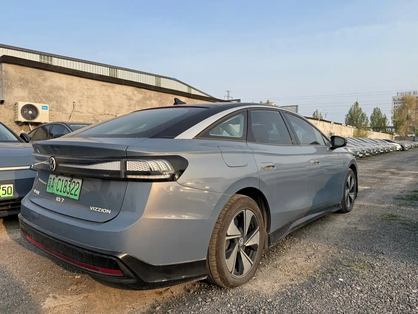 VOLKSWAGEN ID.7 VIZZION