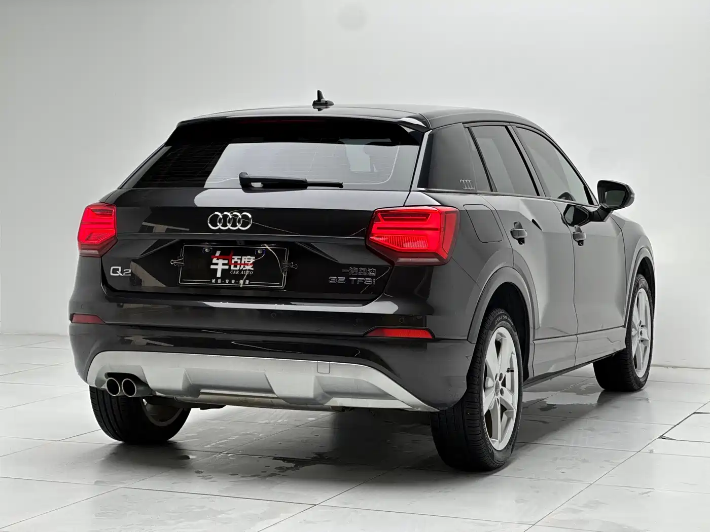 Audi Q2L 2018 35 TFSI Fashion Elegance China VI фото 4