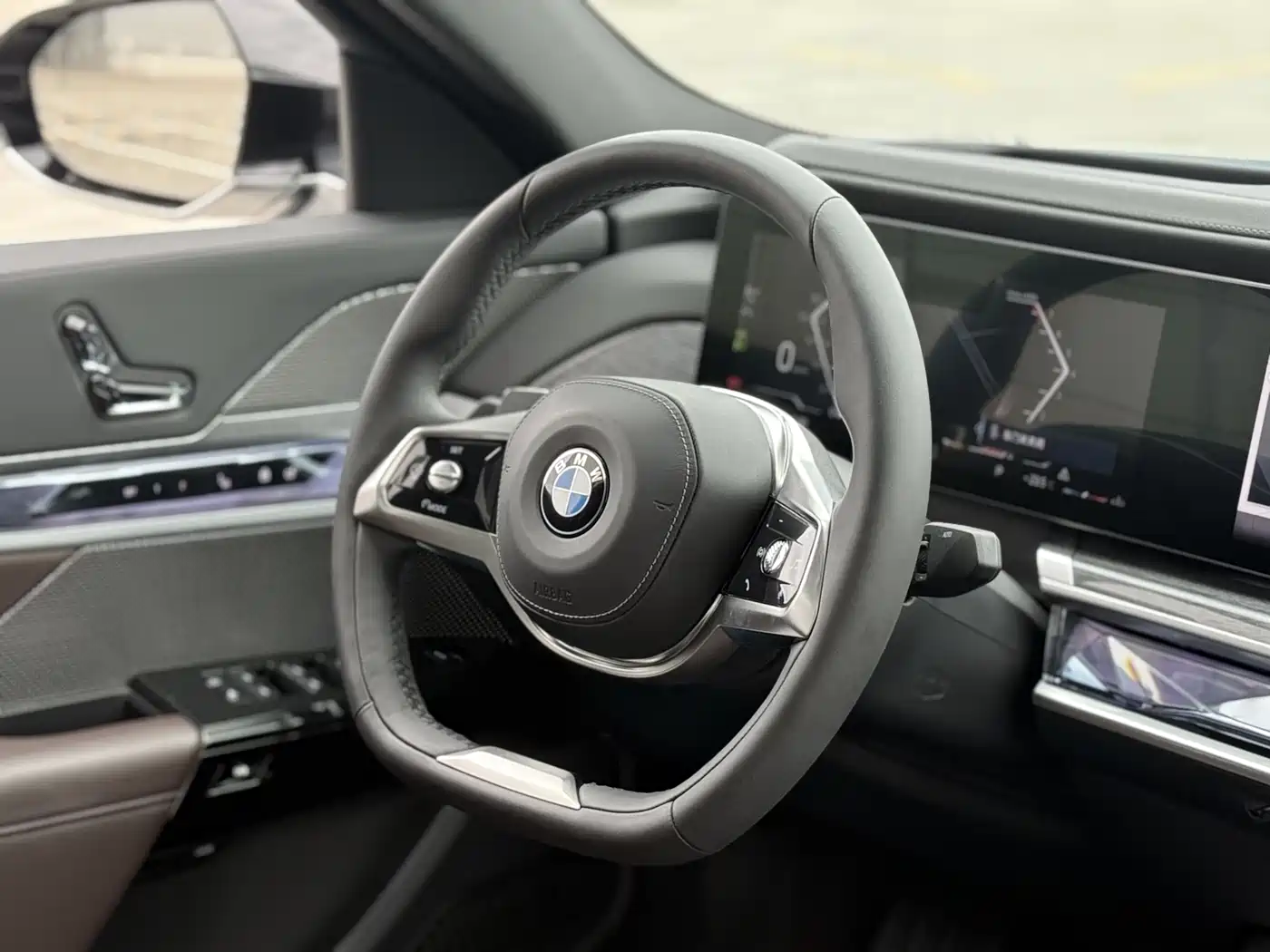 BMW 7-SERIES