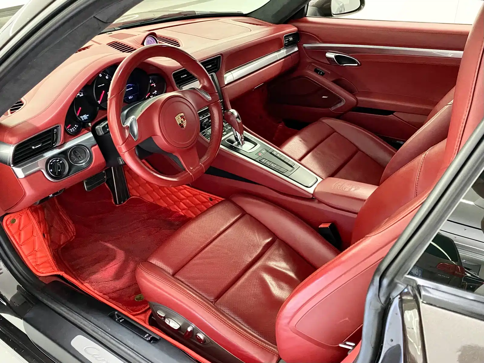 صورة 11 - Porsche 911