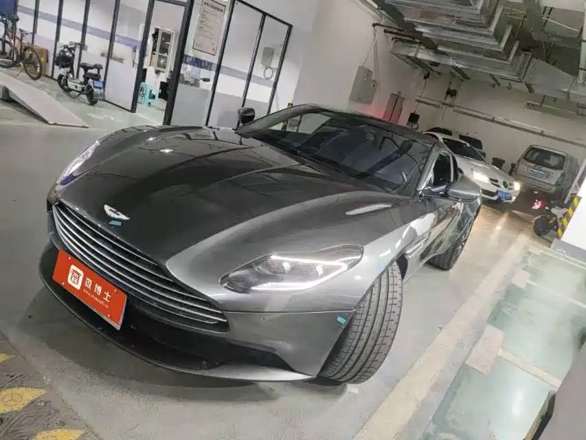 Aston Martin DB11 2019 Model 4.0T V8 Coupe