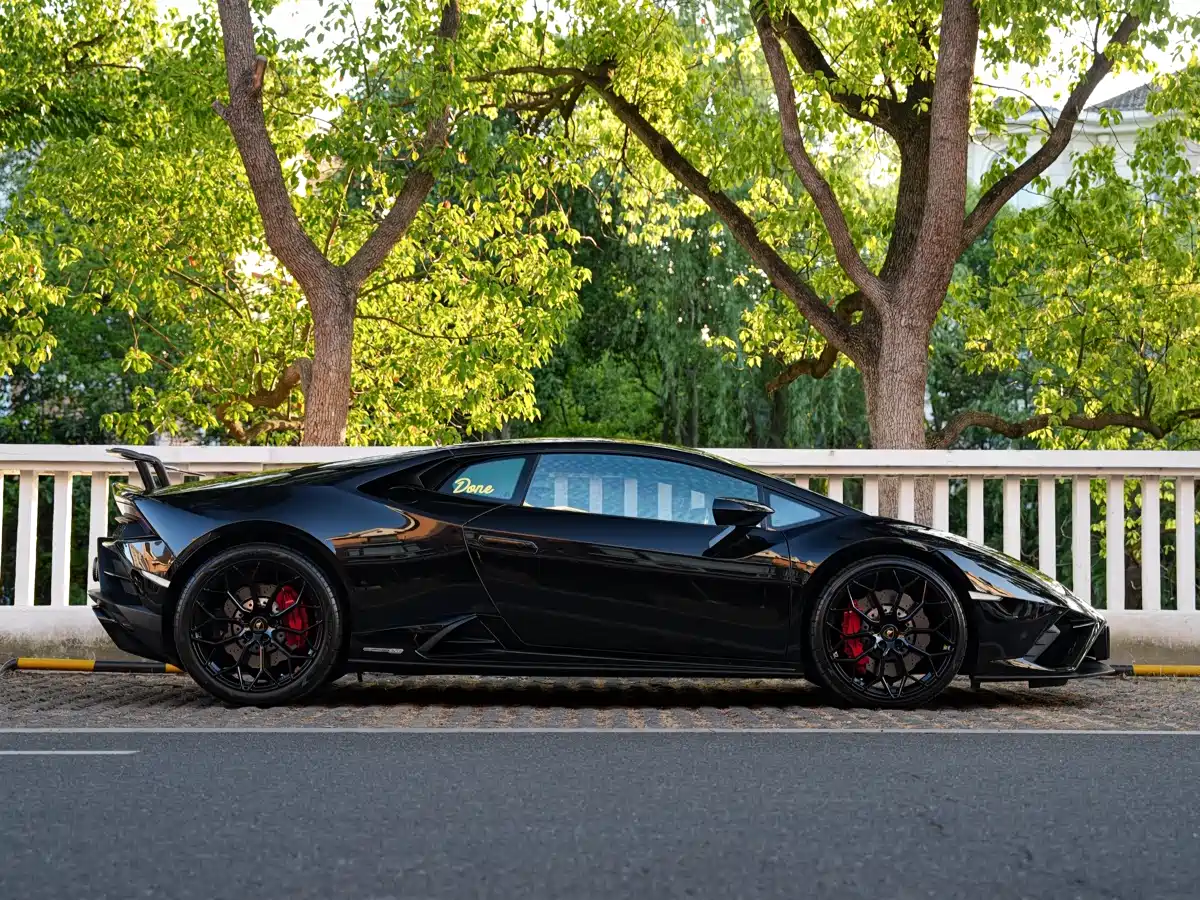 Lamborghini Huracán 2020 Huracán EVO RWD фото 17