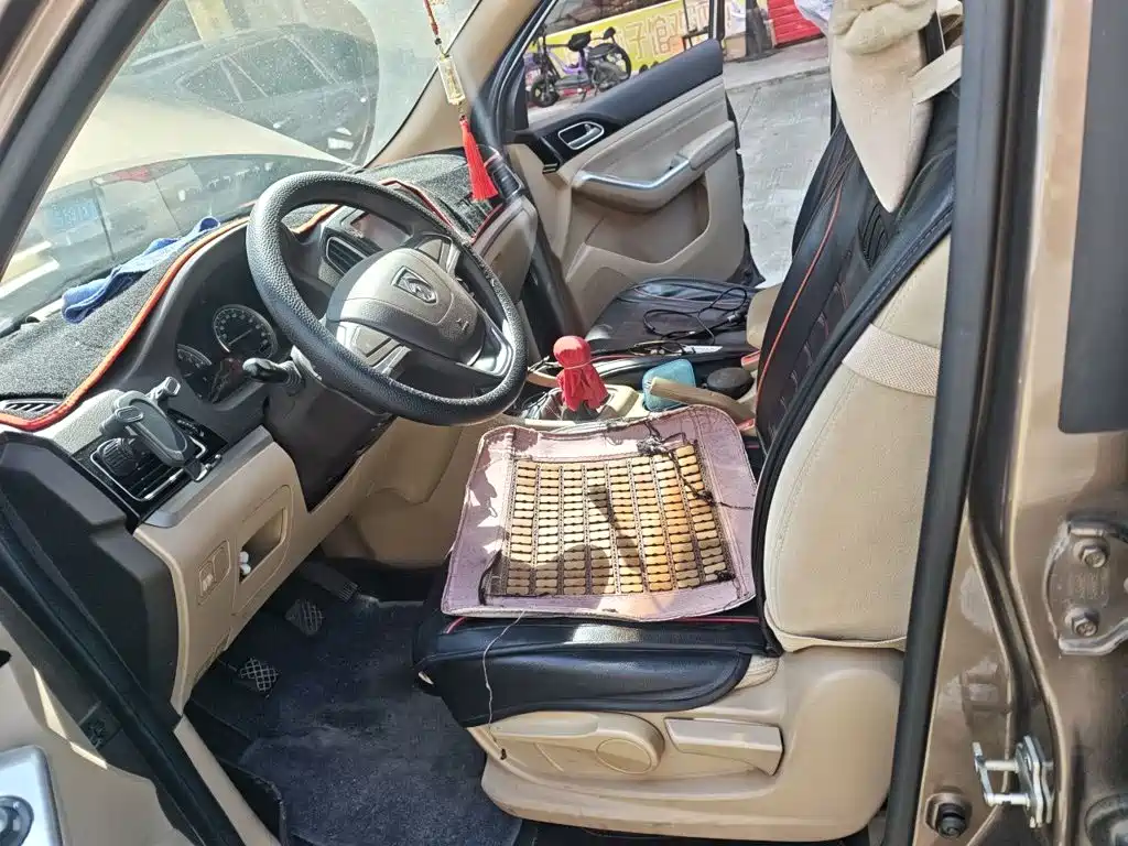 Фото 8 - Baojun 730