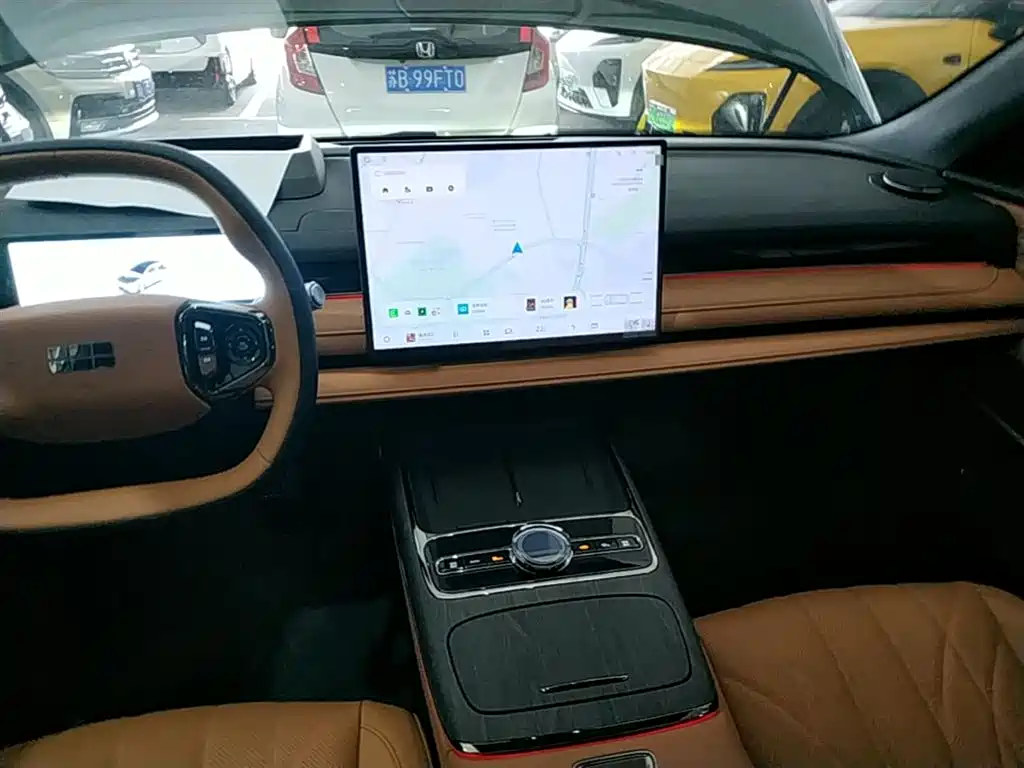 Geely Galaxy Galaxy Xingyao 8 2025 130km EM-P Starship Edition фото 13