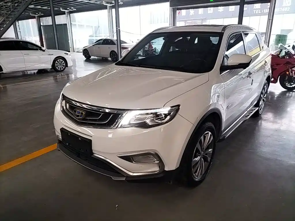Фото 1 - Geely Atlas