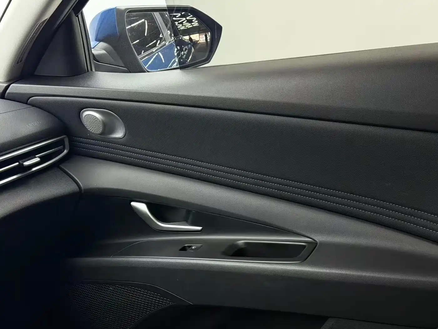 Hyundai Elantra 2022 1.5L CVT GLX Elite Edition фото 16