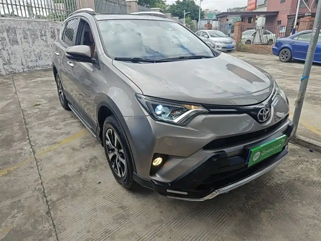 Toyota RAV4 Rongfang 2019 2.0L CVT 2WD Trend Edition China VI фото 4