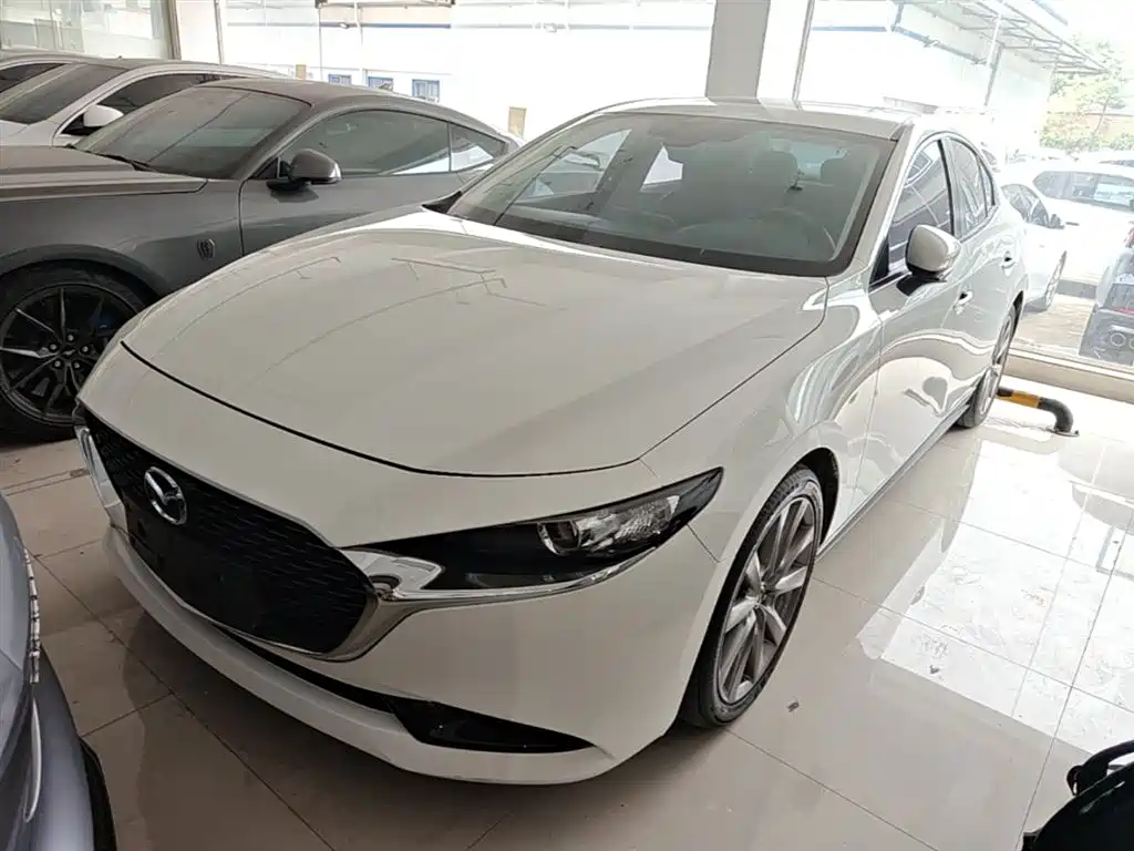 Mazda 3 Axela 2021 2.0L Automatic Quality Shine