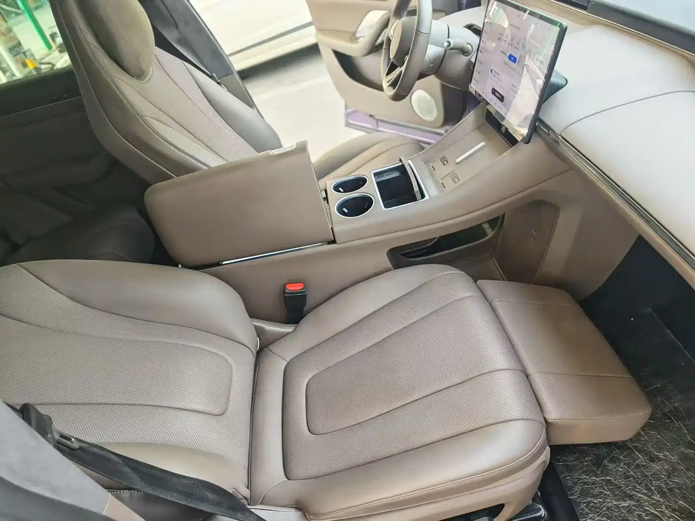 Фото 4 - Zhijie Luxeed R7