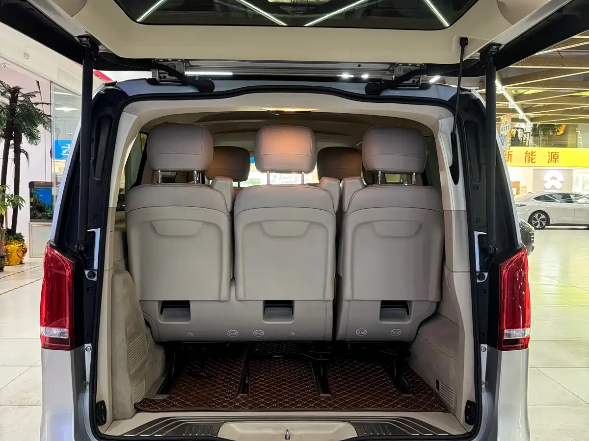 Mercedes-Benz V-Class 2016 V 260 Navigator фото 12