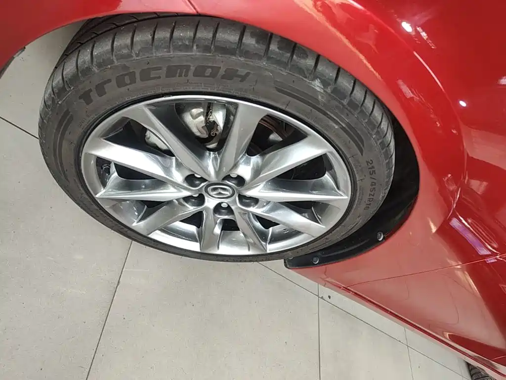Фото 23 - Mazda Mazda 3