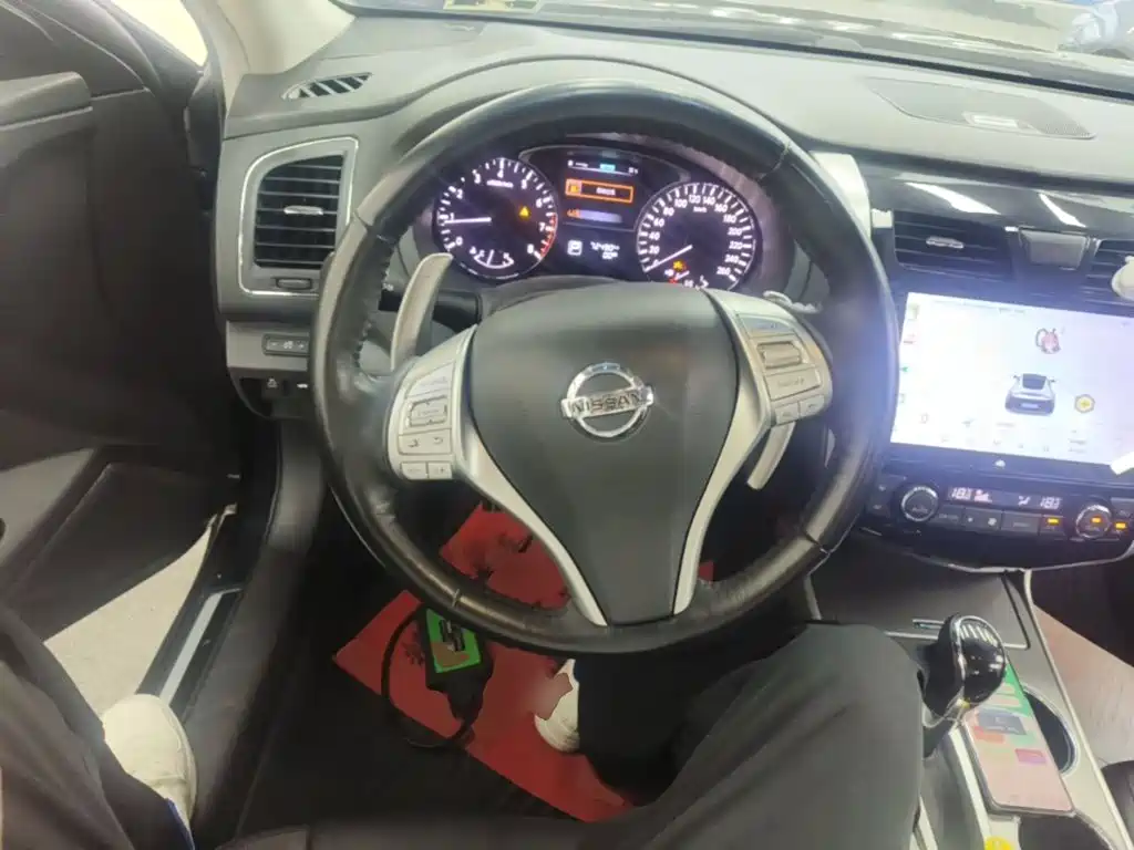 Фото 11 - Nissan Teana