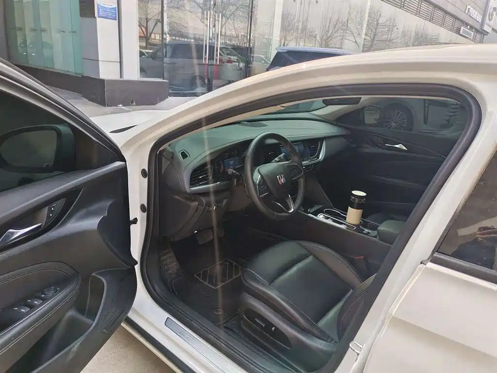BUICK REGAL