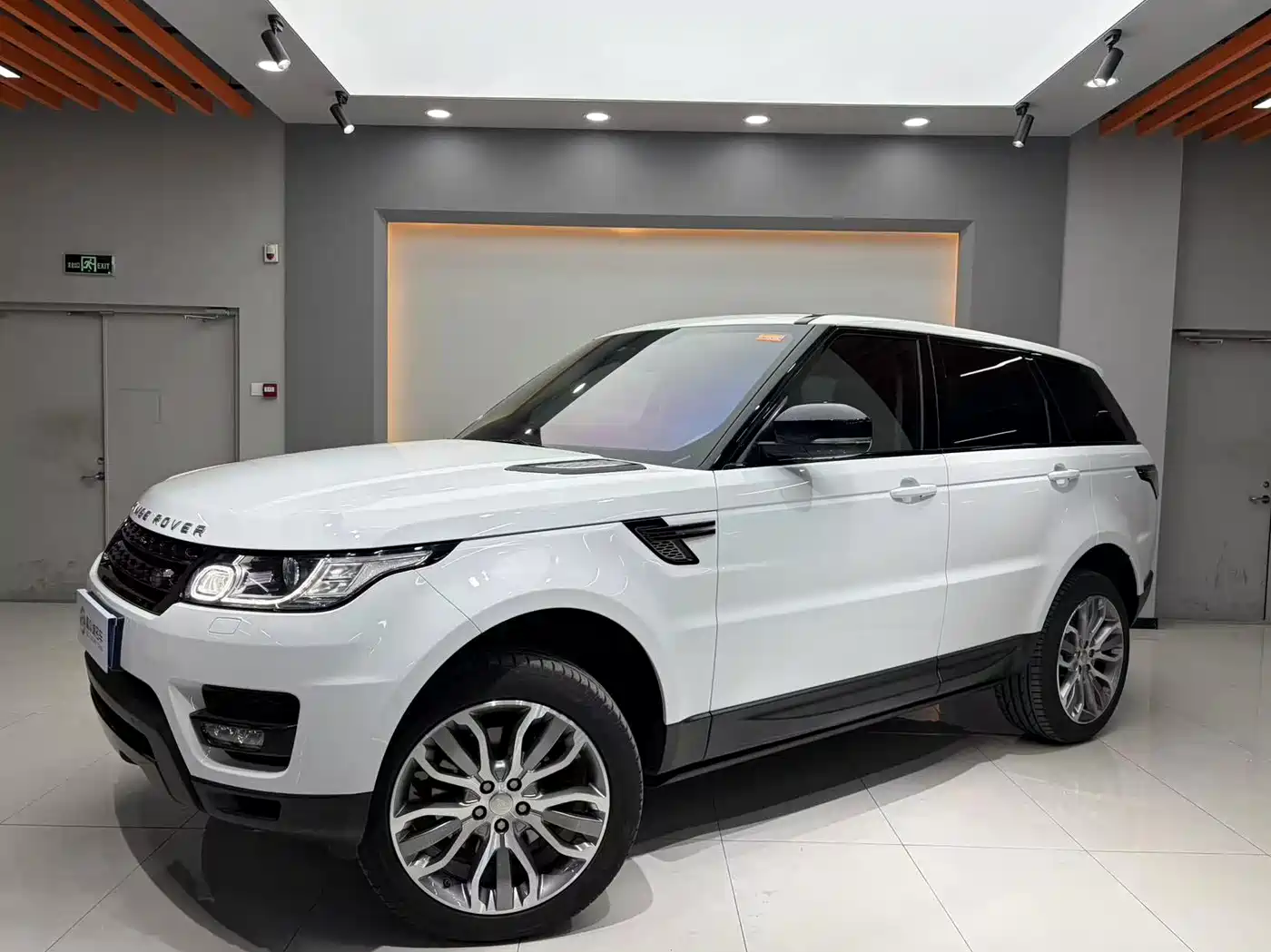 Land Rover Range Rover Sport 2015 3.0 SC V6 HSE DYNAMIC