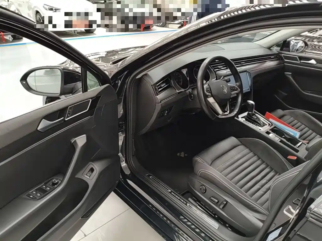Volkswagen Magotan 2020 330TSI DSG Luxury фото 16