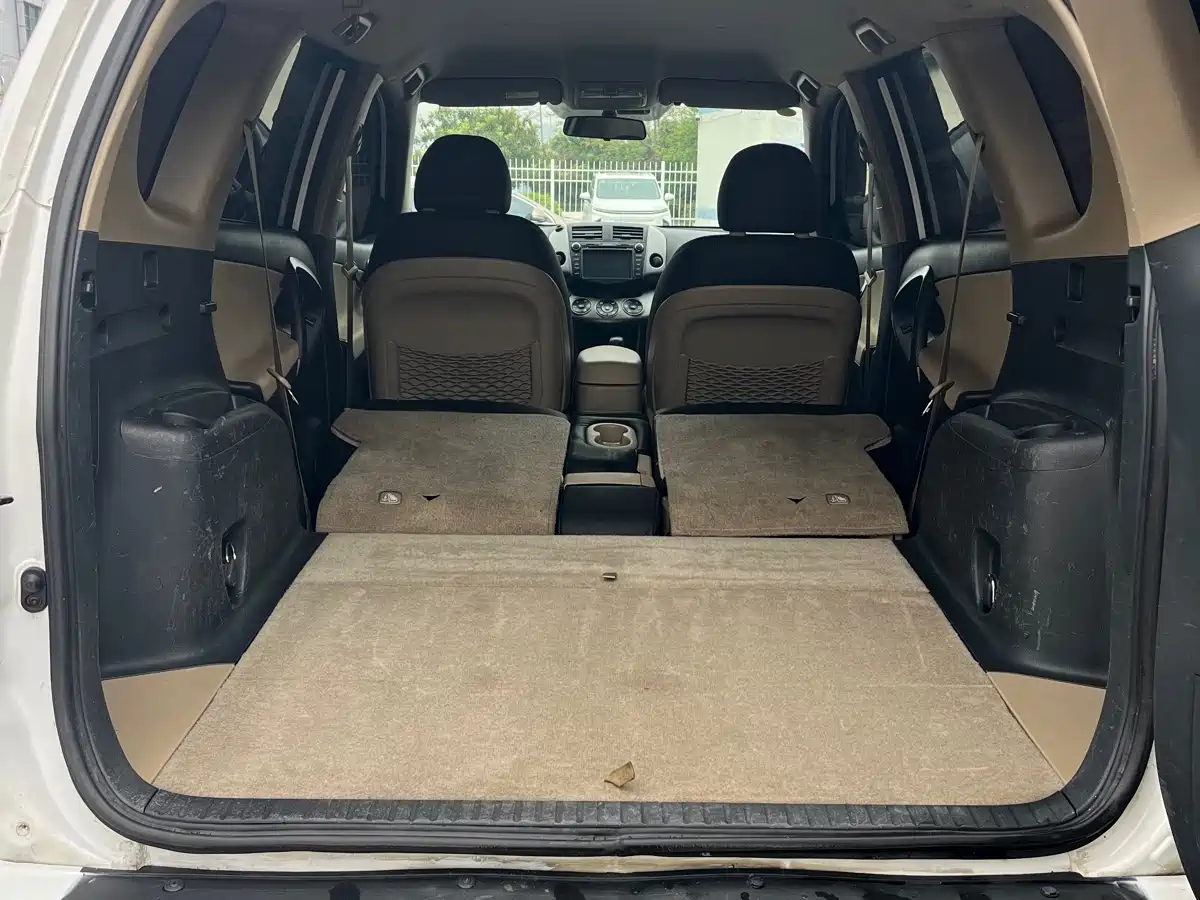 Toyota RAV4 Rongfang 2013 Special Edition 2.0L Auto Classic фото 13
