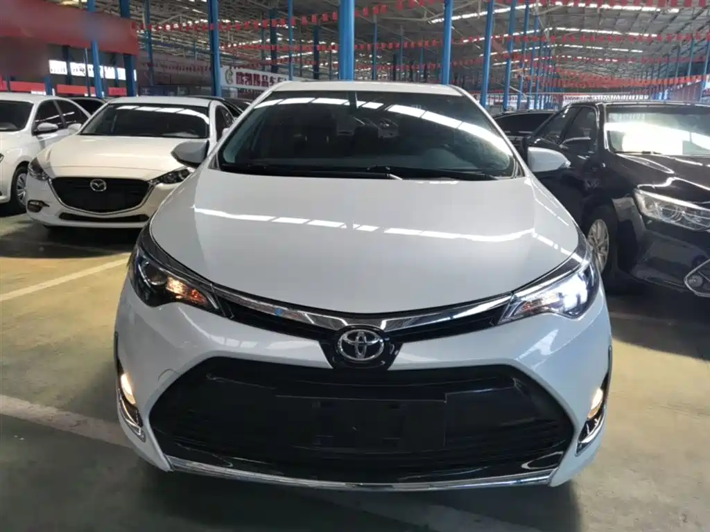 Toyota Levin 2017 Facelift 185T CVT Elite Edition China VI фото 3