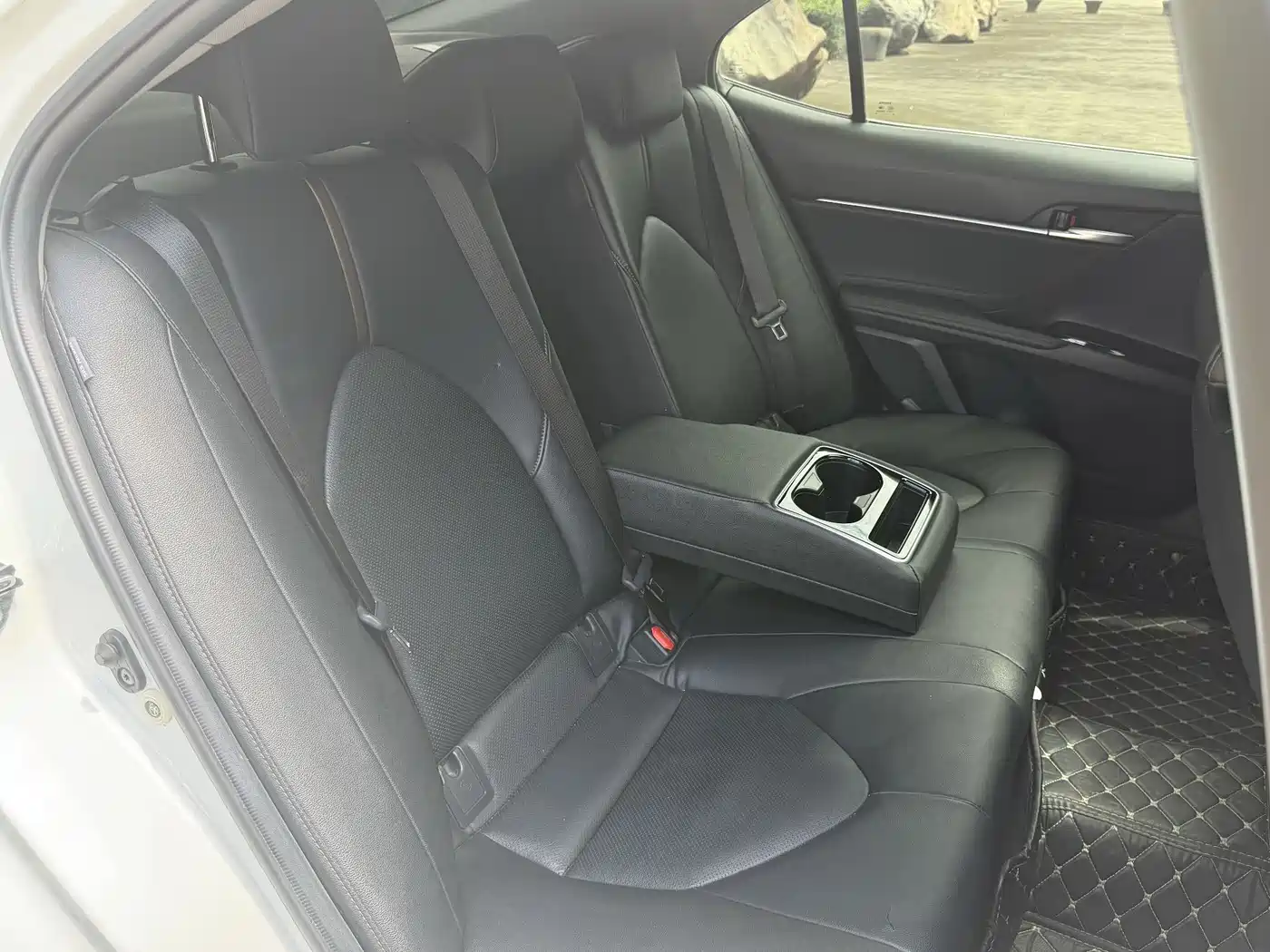 Toyota Camry 2021 2.0G Luxury Edition фото 24