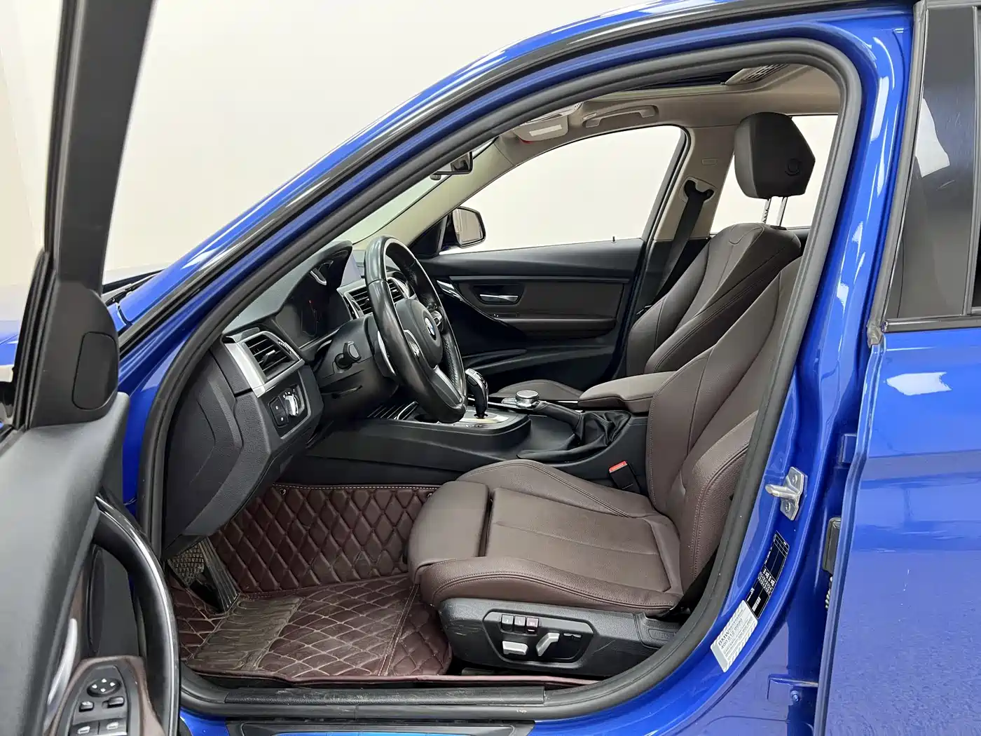 BMW 3 Series 2019 320Li M Sport Package фото 15