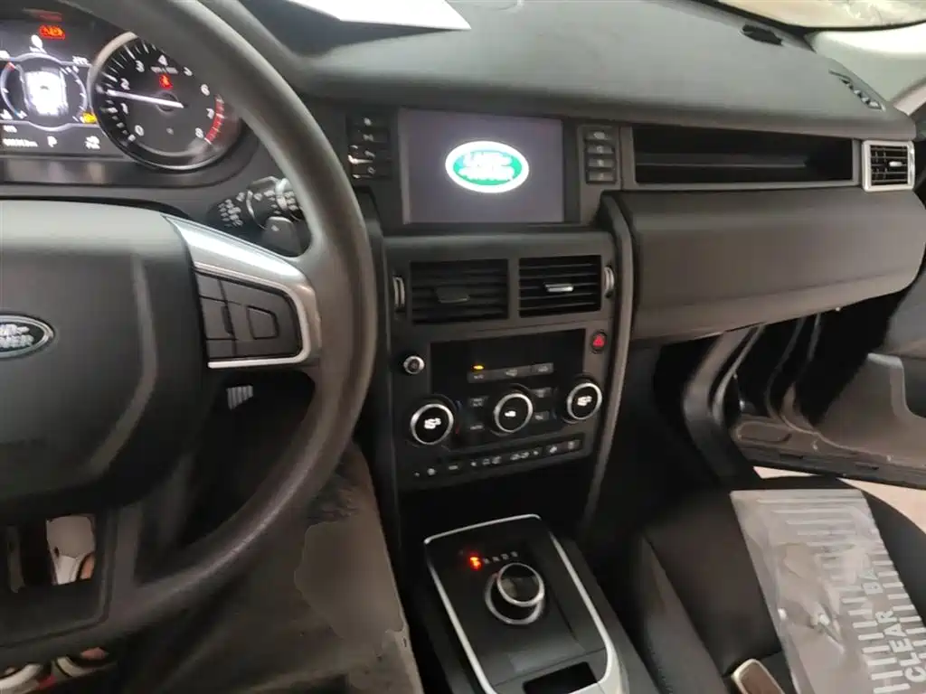 Land Rover Discovery Sport 2018 240PS PURE Edition фото 10