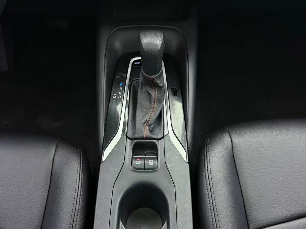 Toyota Corolla 2021 1.2T S-CVT Elite PLUS Edition фото 17
