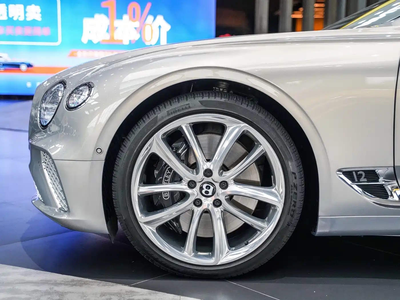 Bentley Continental 2022 6.0T GT W12 Mulliner Convertible фото 18