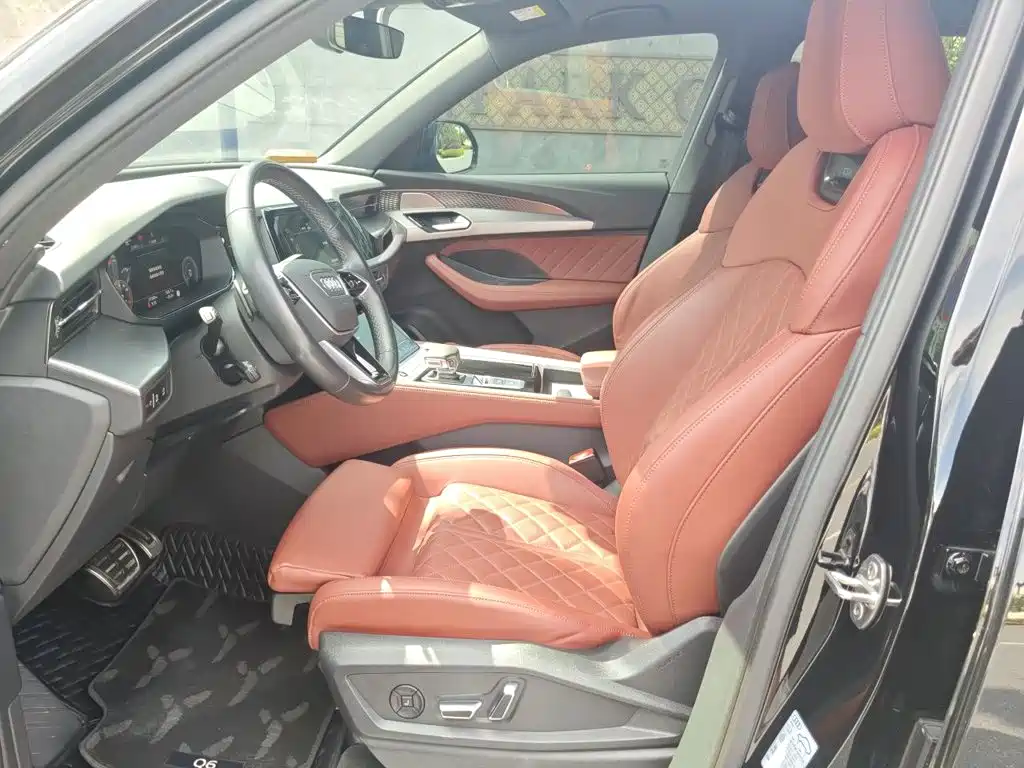 Audi Q6 2024 2024 45 TFSI quattro Black Warrior Edition 6-seater